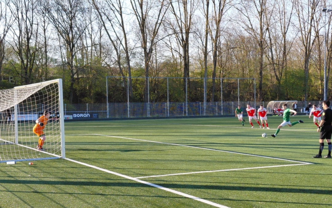 Slap SVF knokt zich terug in tweede helft bij DVSU met eindstand 2-2